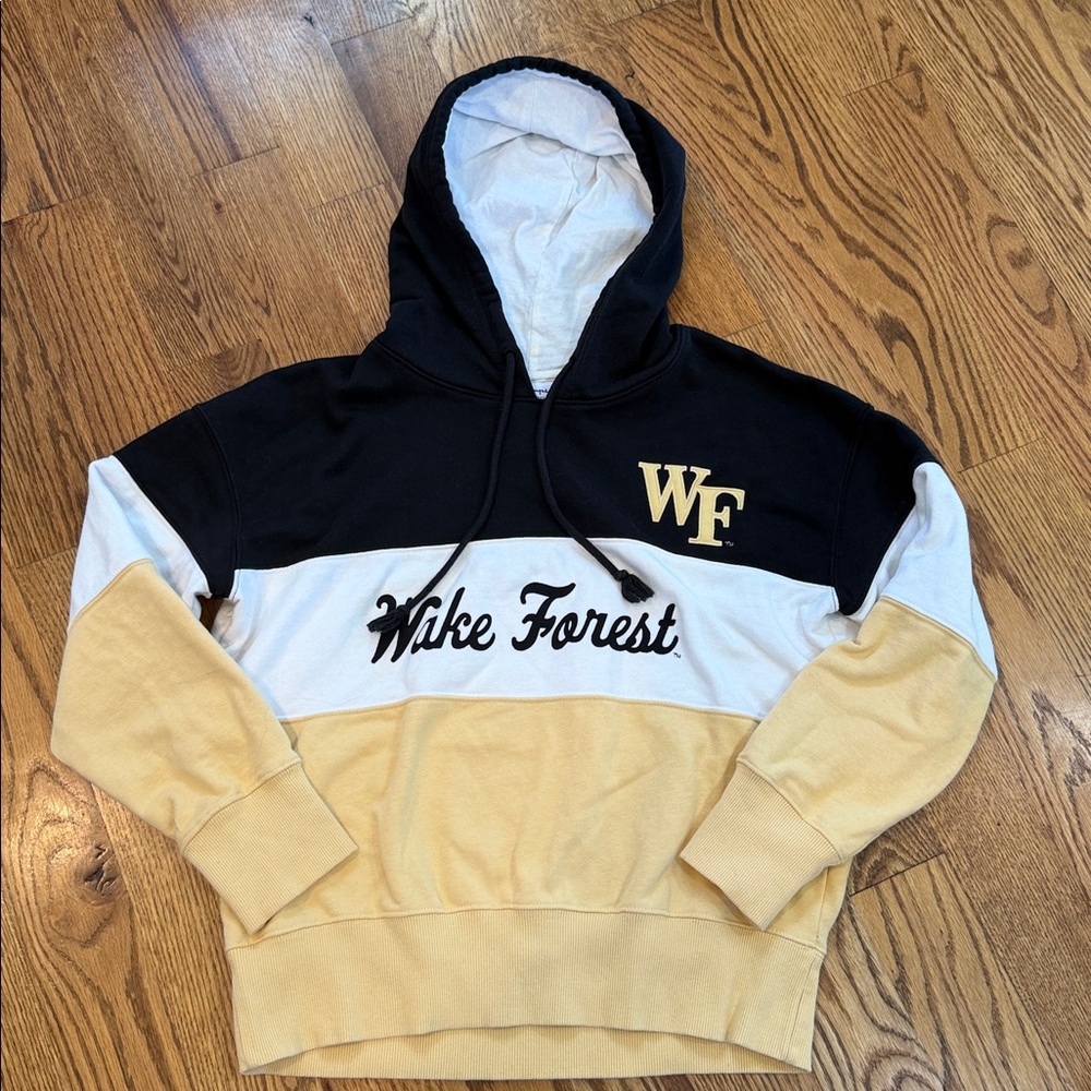 Women’s Wake Forest Demon Deacons Hoodie/Sweatshirt. Size Medium. Like New. - Picture 2 of 12